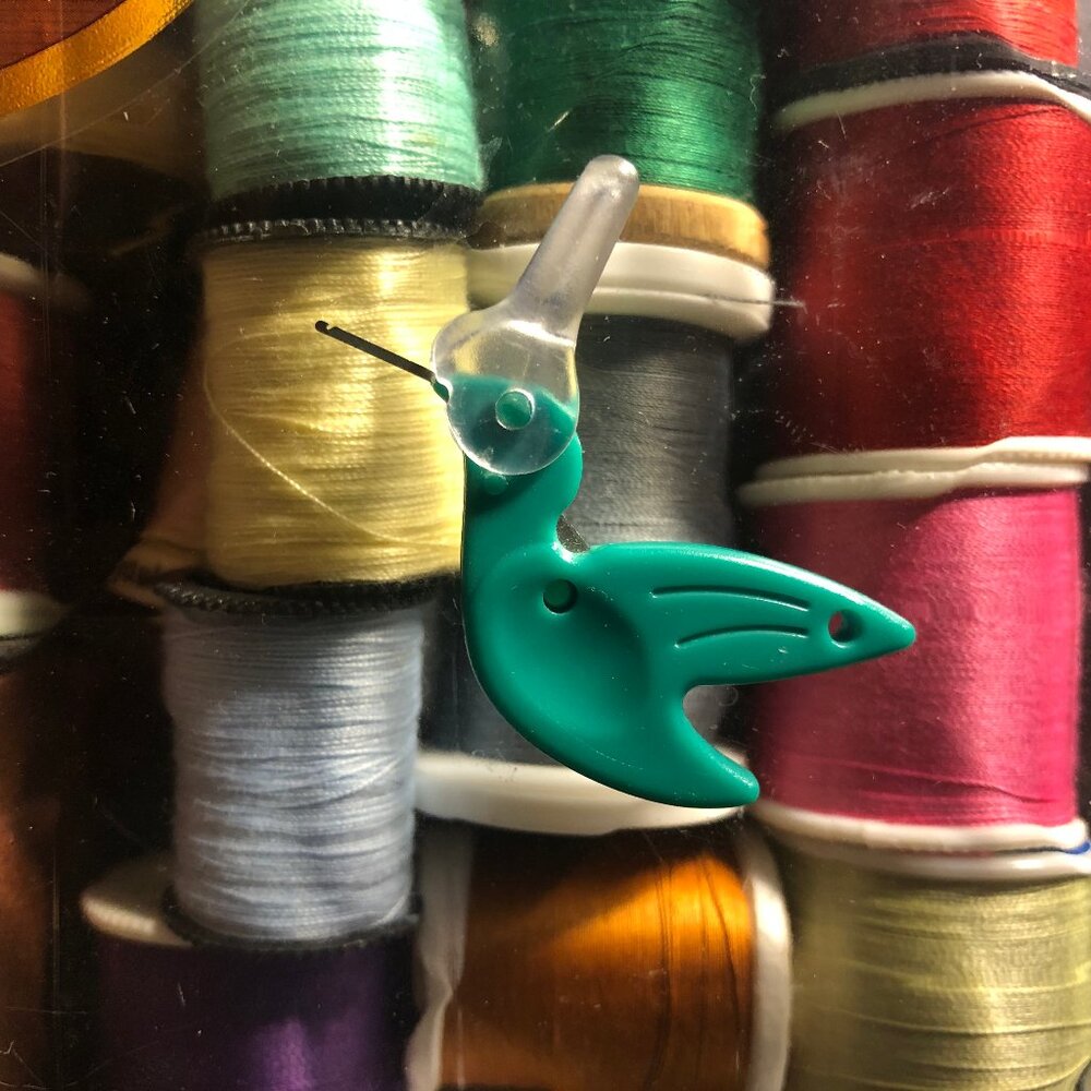 Cute Little Hummingbird Needle Wire Threader